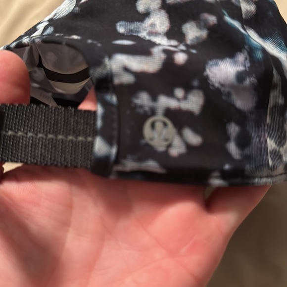 Lululemon Baller Hat Run in Pixel Haze Multi Black - Picture 3 of 3